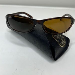 Ray Ban Sunglasses with Case